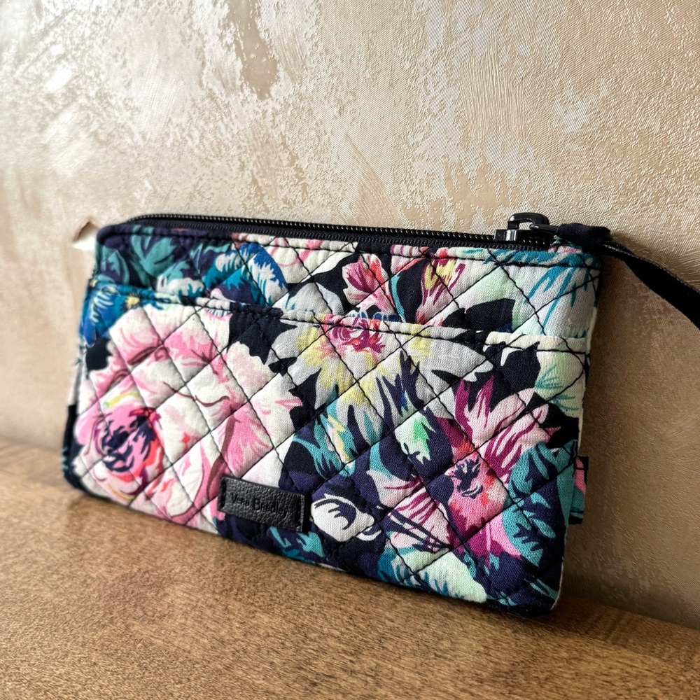 Vera Bradley RFID Wallet in Garden Grove